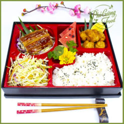 Bento cơm lươn